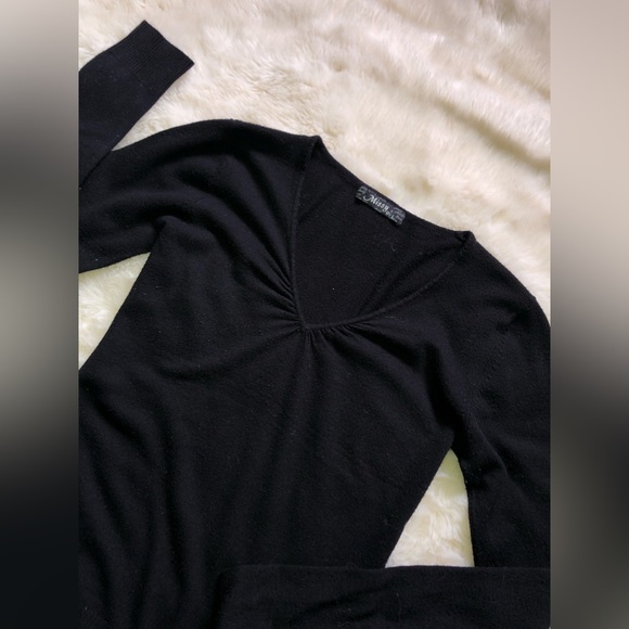 Long Sleeve Top - Picture 3 of 7